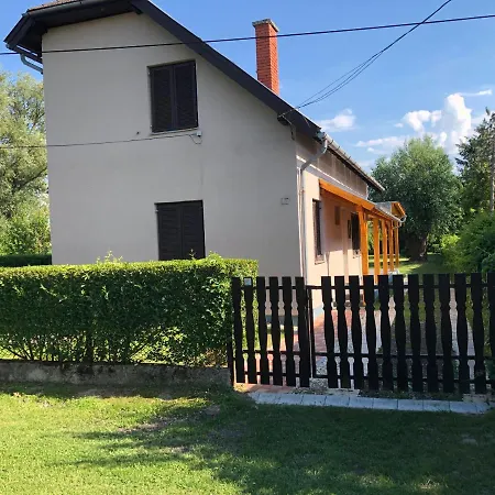 Ferienhaus Maria Balatonmáriafürdő