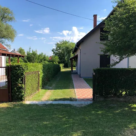 Ferienhaus Maria Balatonmáriafürdő